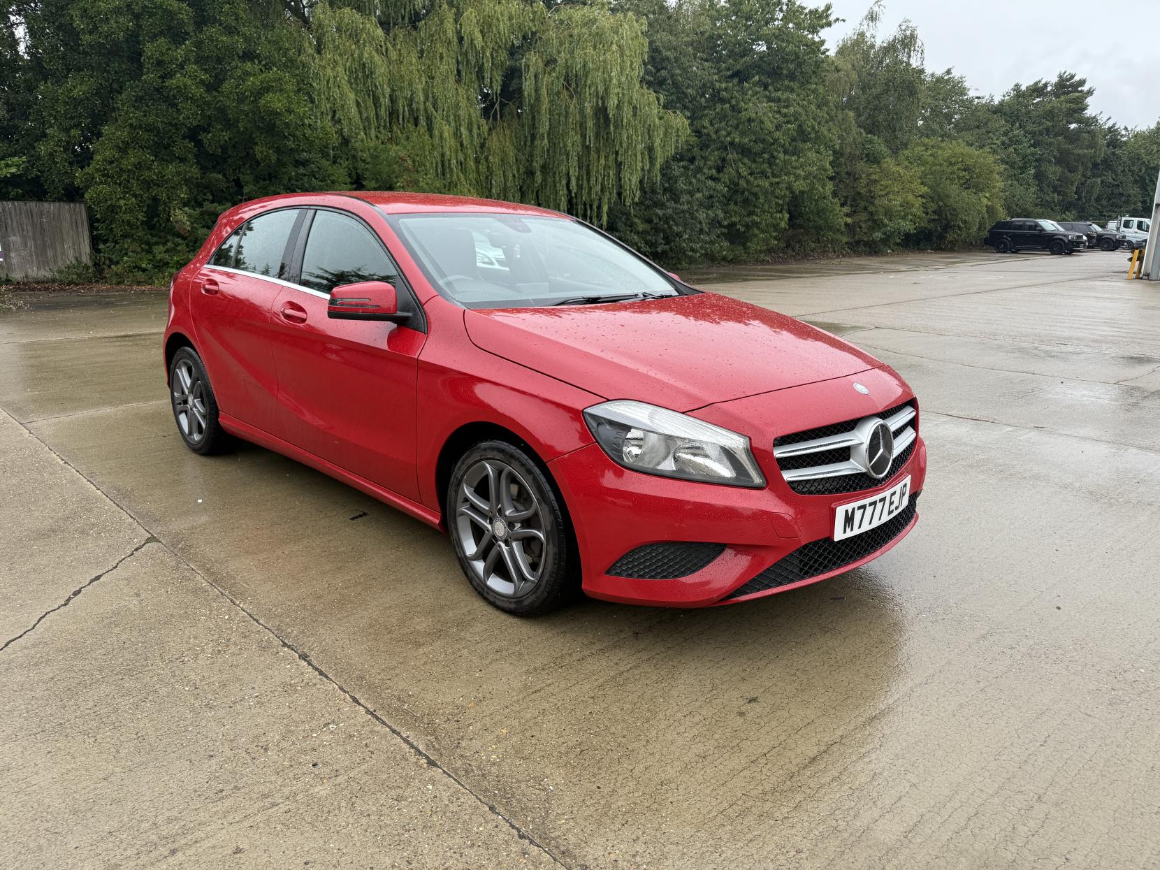 Mercedes-Benz A Class 1.8 A200 CDI Sport Hatchback 5dr Diesel 7G-DCT Euro 5 (s/s) (136 ps)
