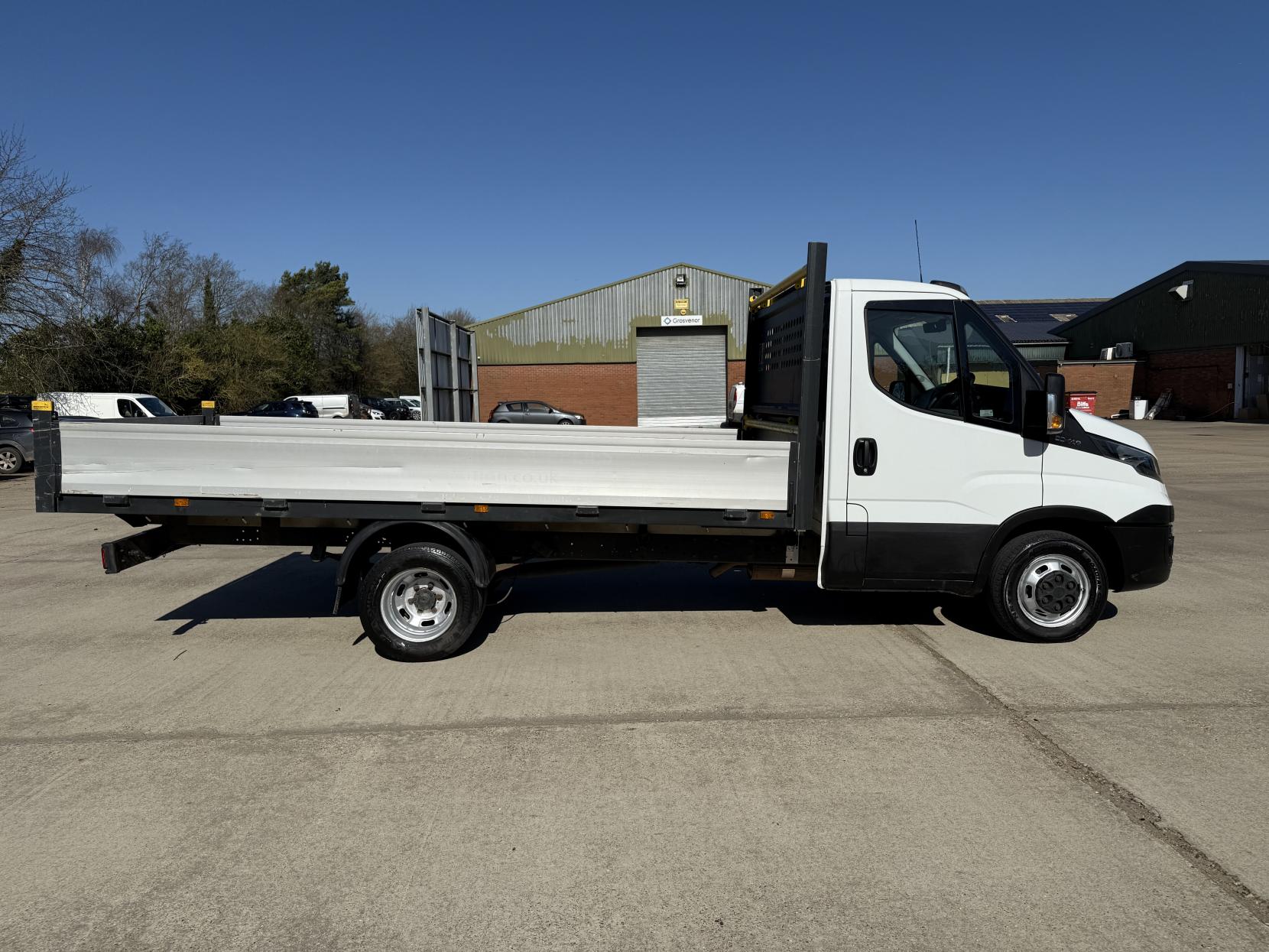 Iveco Daily 2.3D HPI 12V 35C 4100 Dropside 2dr Diesel Manual LWB Euro 6 (DRW) (116 ps)
