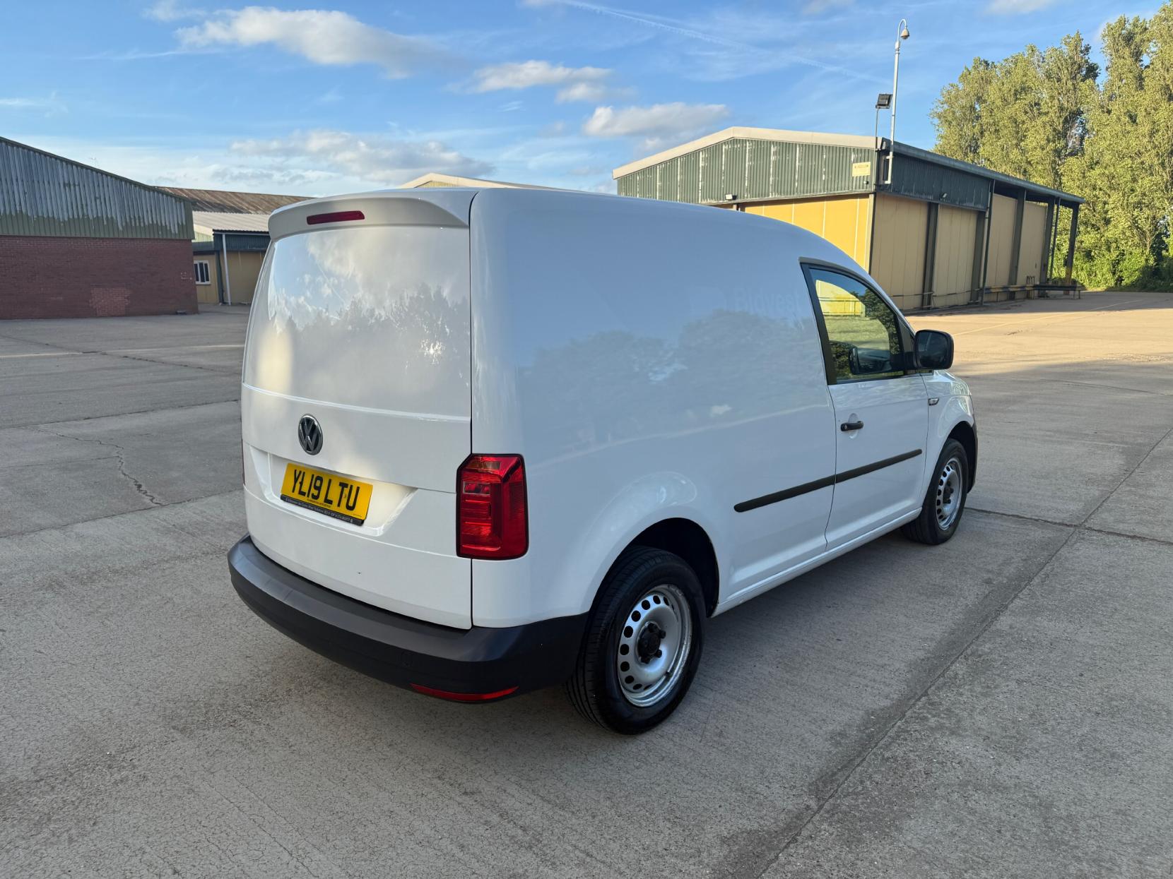 Volkswagen Caddy 2.0 TDI C20 Startline Panel Van 5dr Diesel Manual SWB Euro 6 (s/s) (102 ps)