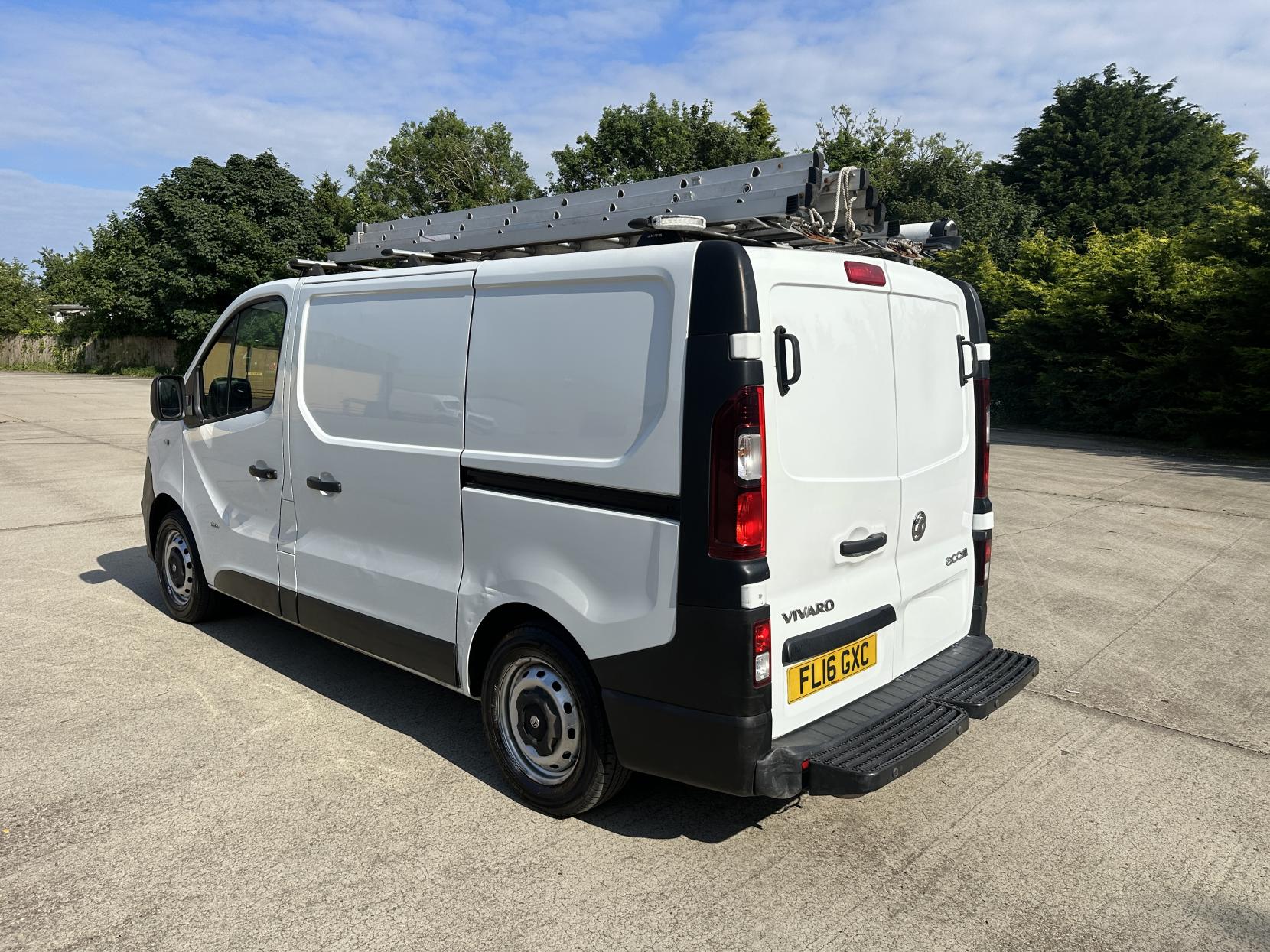 Vauxhall Vivaro 1.6 CDTi 2900 ecoFLEX Temperature Controlled 5dr Diesel Manual L1 H1 (s/s) (160 g/km, 89 bhp)