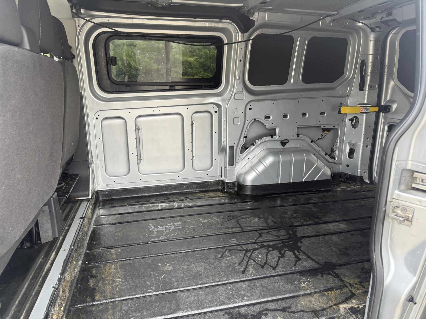 Ford Transit Custom 2.2 TDCi 270 Limited Panel Van 5dr Diesel Manual L1 H1 (186 g/km, 123 bhp)