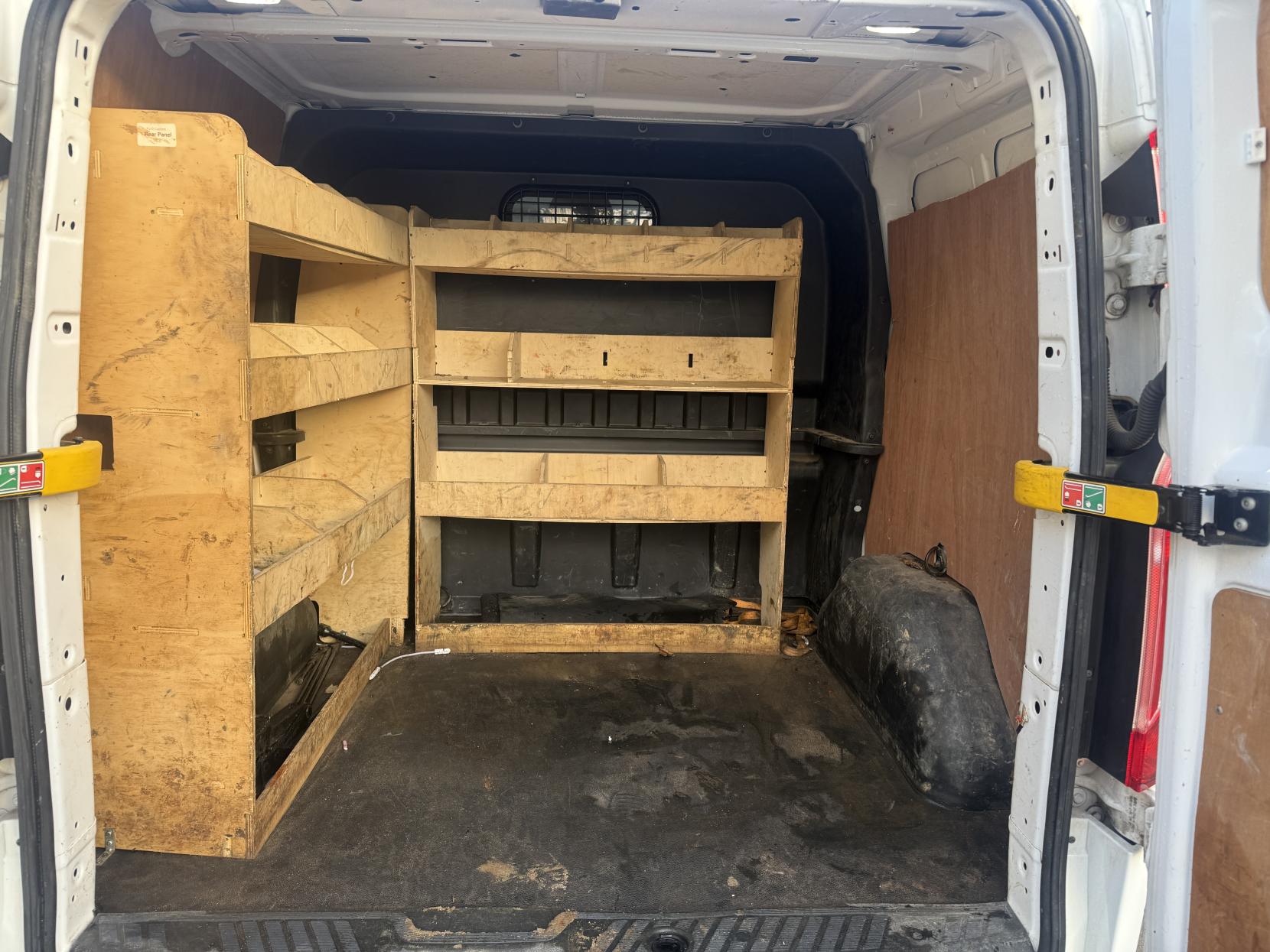 Ford Transit Custom 2.0 300 EcoBlue Limited Crew Van Double Cab 5dr Diesel Manual L1 H1 Euro 6 (s/s) (6 Seat) (130 ps)