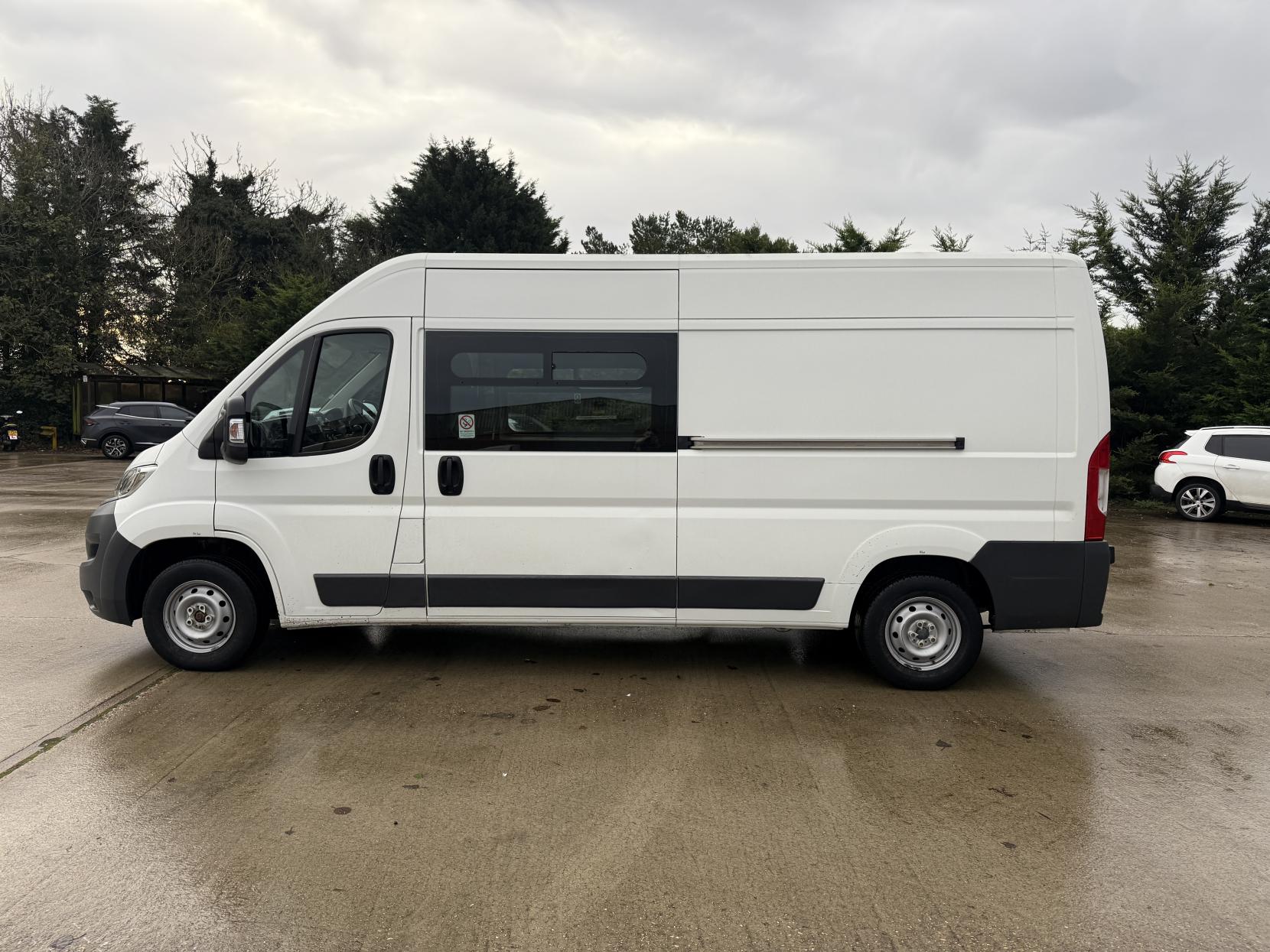 Citroen Relay 2.0 BlueHDi 35 Enterprise Ready To Run Crew Van 5dr Diesel Manual L3 H2 Euro 6 (130 ps)