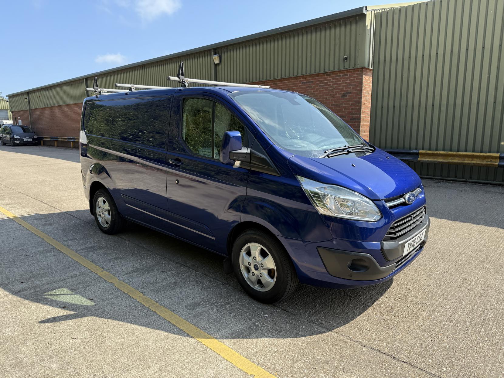 Ford Transit Custom 2.2 TDCi 290 Limited Panel Van 5dr Diesel Manual L1 H1 (186 g/km, 123 bhp)