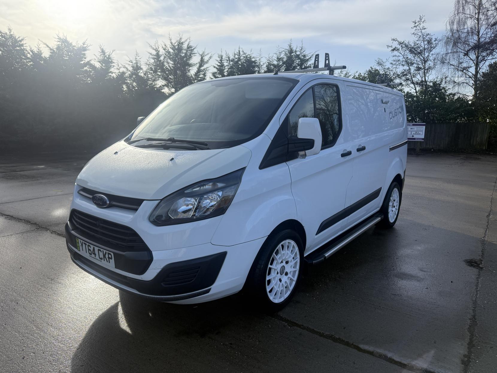 Ford Transit Custom 2.2 TDCi 270 Panel Van 5dr Diesel Manual L1 H1 (186 g/km, 123 bhp)