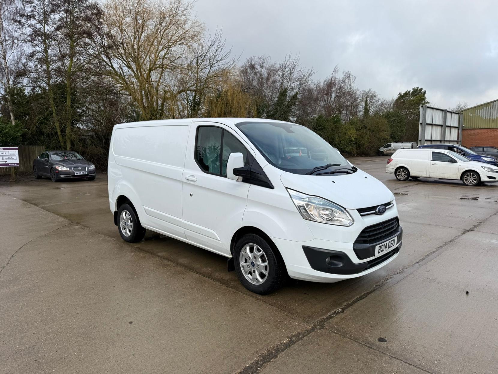 Ford Transit Custom 2.2 TDCi 270 Limited Panel Van 5dr Diesel Manual L1 H1 (186 g/km, 123 bhp)