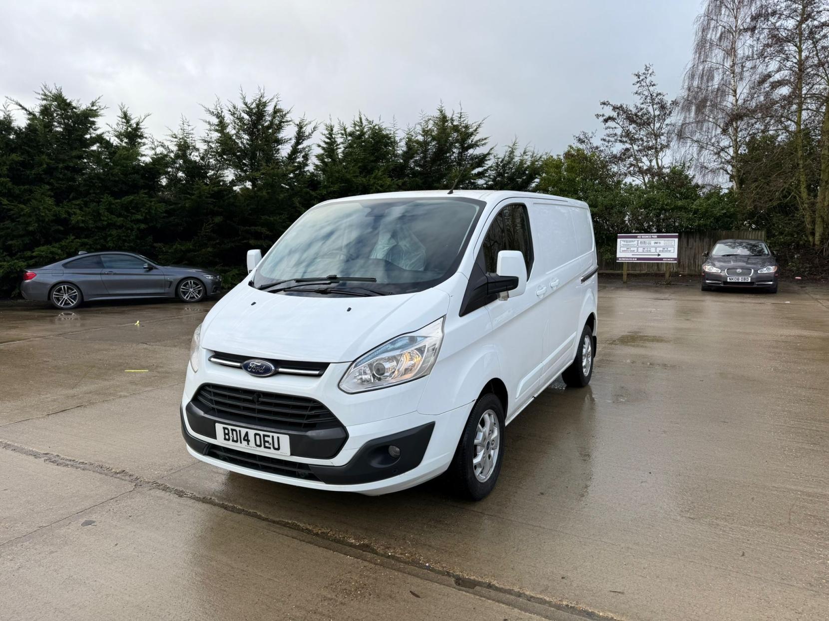 Ford Transit Custom 2.2 TDCi 270 Limited Panel Van 5dr Diesel Manual L1 H1 (186 g/km, 123 bhp)