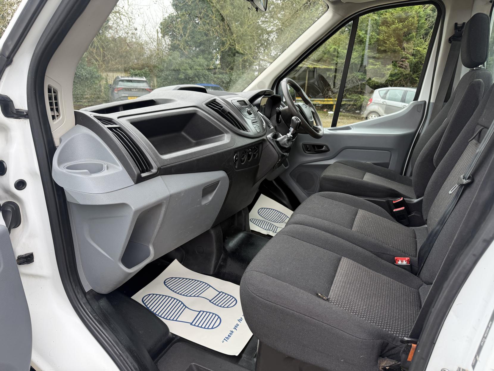 Ford Transit Custom 2.2 TDCi 270 Limited Panel Van 5dr Diesel Manual L1 H1 (186 g/km, 123 bhp)