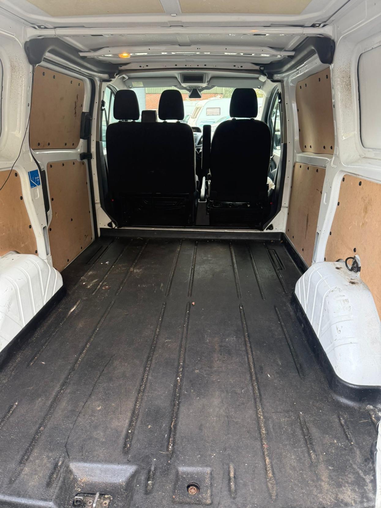 Ford Transit Custom 2.2 TDCi 270 Limited Panel Van 5dr Diesel Manual L1 H1 (186 g/km, 123 bhp)