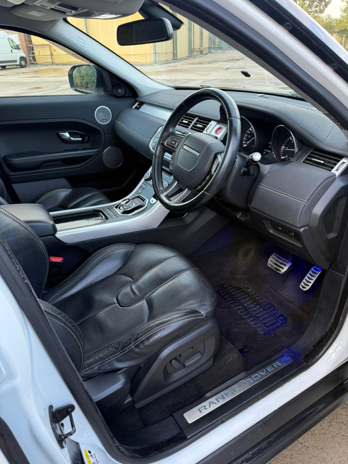 Land Rover Range Rover Evoque 2.2 SD4 Dynamic SUV 5dr Diesel Auto 4WD Euro 5 (190 ps)