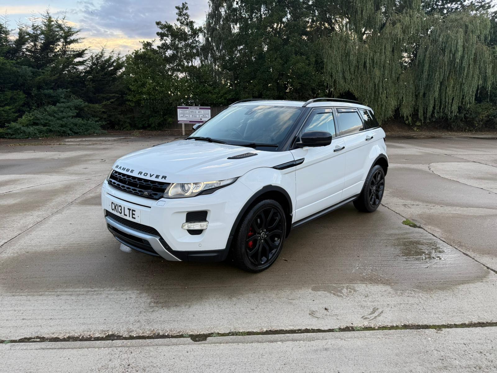 Land Rover Range Rover Evoque 2.2 SD4 Dynamic SUV 5dr Diesel Auto 4WD Euro 5 (190 ps)