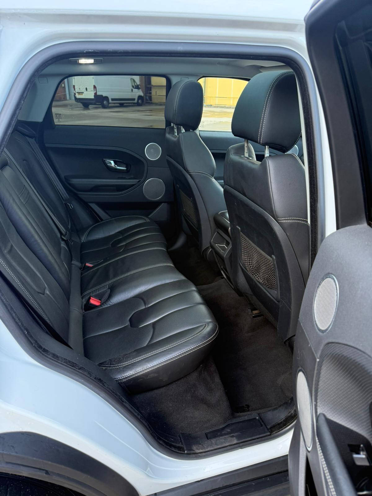 Land Rover Range Rover Evoque 2.2 SD4 Dynamic SUV 5dr Diesel Auto 4WD Euro 5 (190 ps)