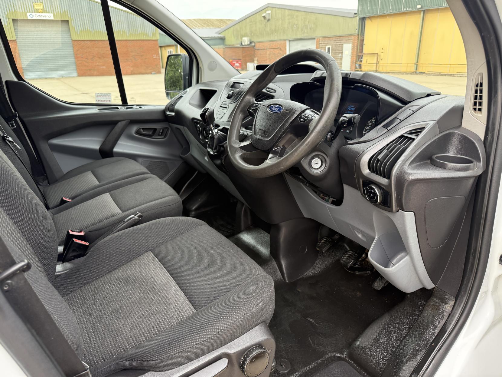 Ford Transit Custom 2.0 TDCi 290 Panel Van 5dr Diesel Manual L1 H1 (157 g/km, 104 bhp)