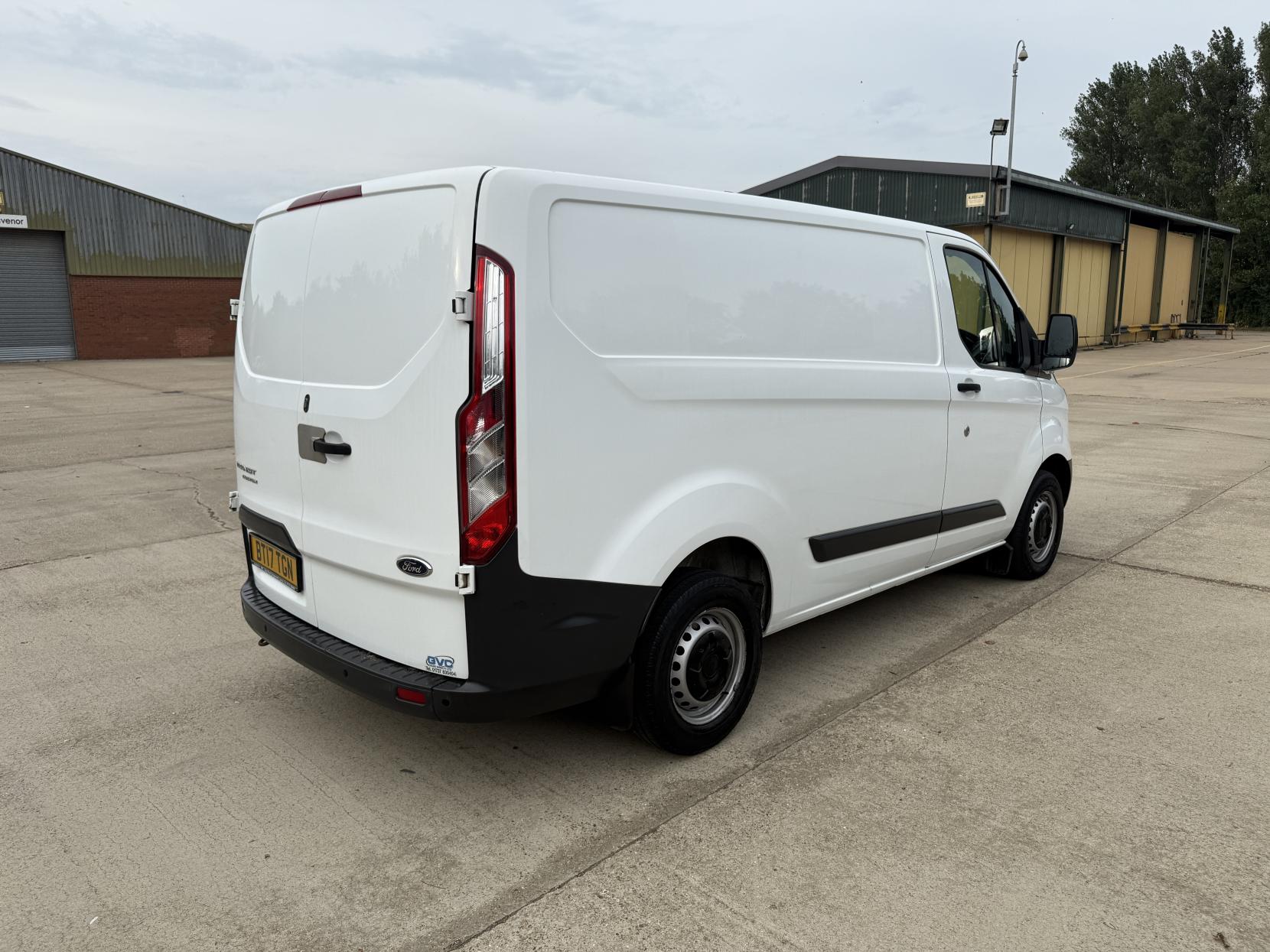 Ford Transit Custom 2.0 TDCi 290 Panel Van 5dr Diesel Manual L1 H1 (157 g/km, 104 bhp)