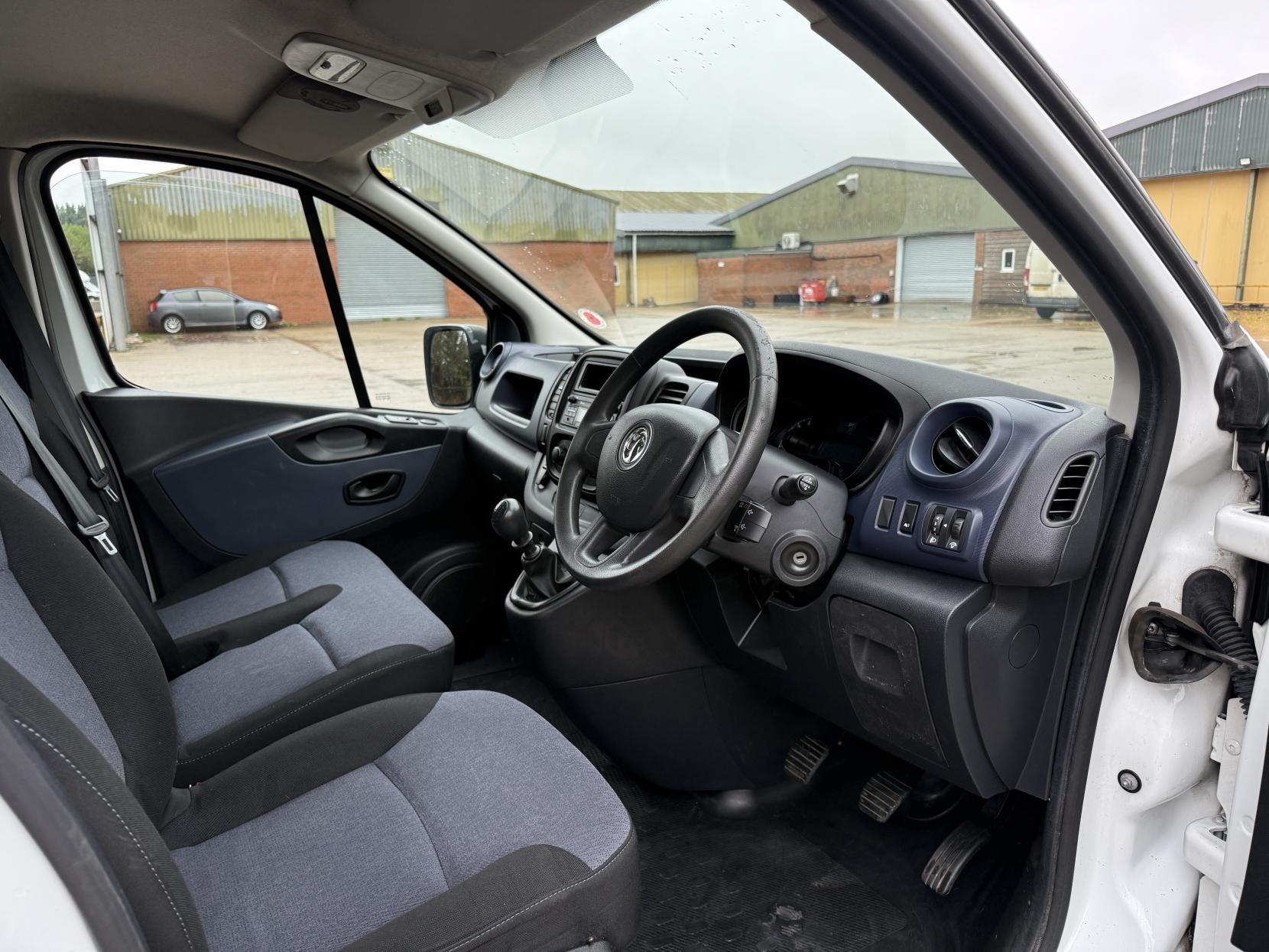 Vauxhall Vivaro 1.6 CDTi 2900 BiTurbo ecoTEC Panel Van 5dr Diesel Manual L2 H1 Euro 6 (s/s) (125 ps)