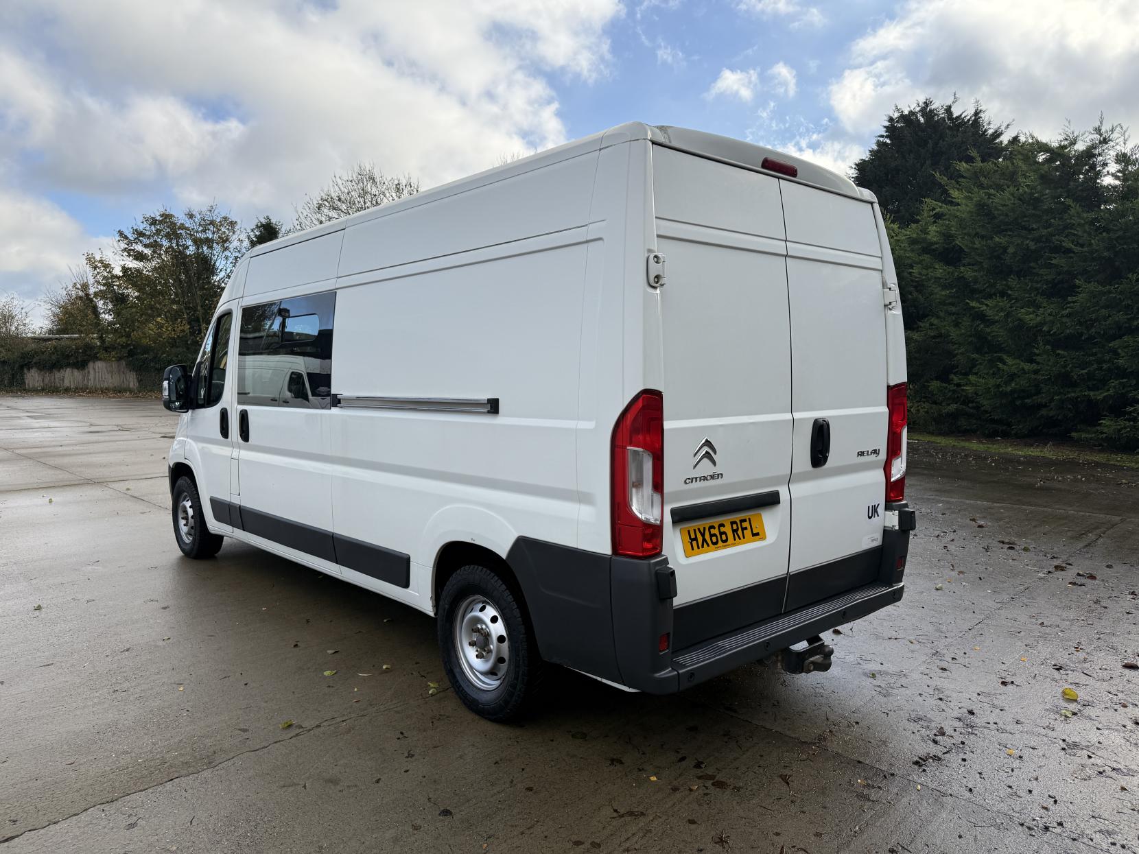 Citroen Relay 2.0 BlueHDi 35 Enterprise Ready To Run Crew Van 5dr Diesel Manual L3 H2 Euro 6 (130 ps)