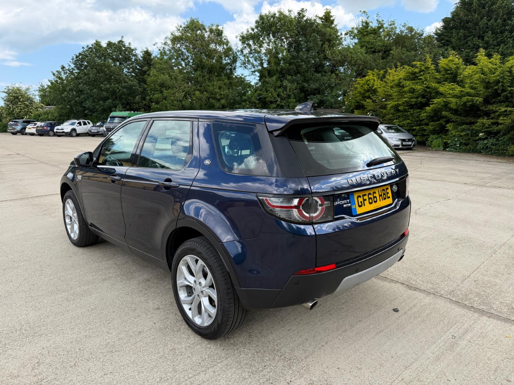 Land Rover Discovery Sport 2.0 TD4 HSE SUV 5dr Diesel Auto 4WD Euro 6 (s/s) (180 ps)