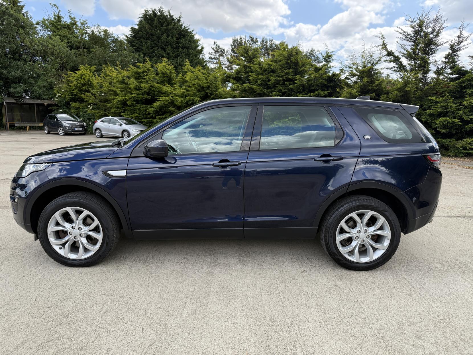 Land Rover Discovery Sport 2.0 TD4 HSE SUV 5dr Diesel Auto 4WD Euro 6 (s/s) (180 ps)