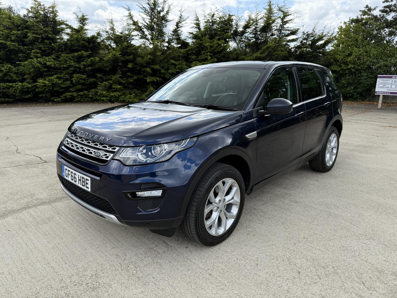 Land Rover Discovery Sport 2.0 TD4 HSE SUV 5dr Diesel Auto 4WD Euro 6 (s/s) (180 ps)