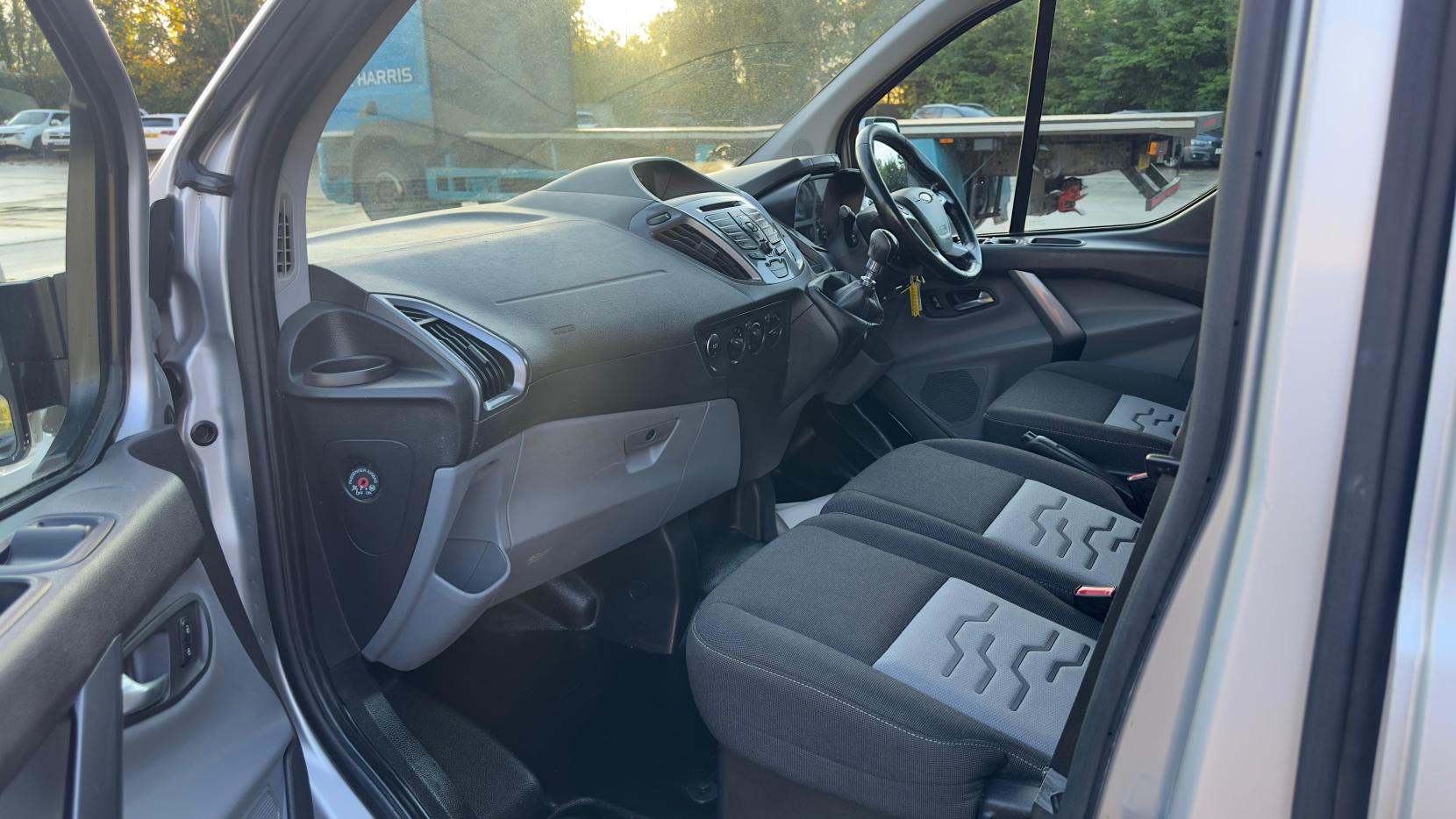 Ford Transit Custom 2.0 TDCi 270 Limited Panel Van 5dr Diesel Manual L1 H1 (157 g/km, 128 bhp)