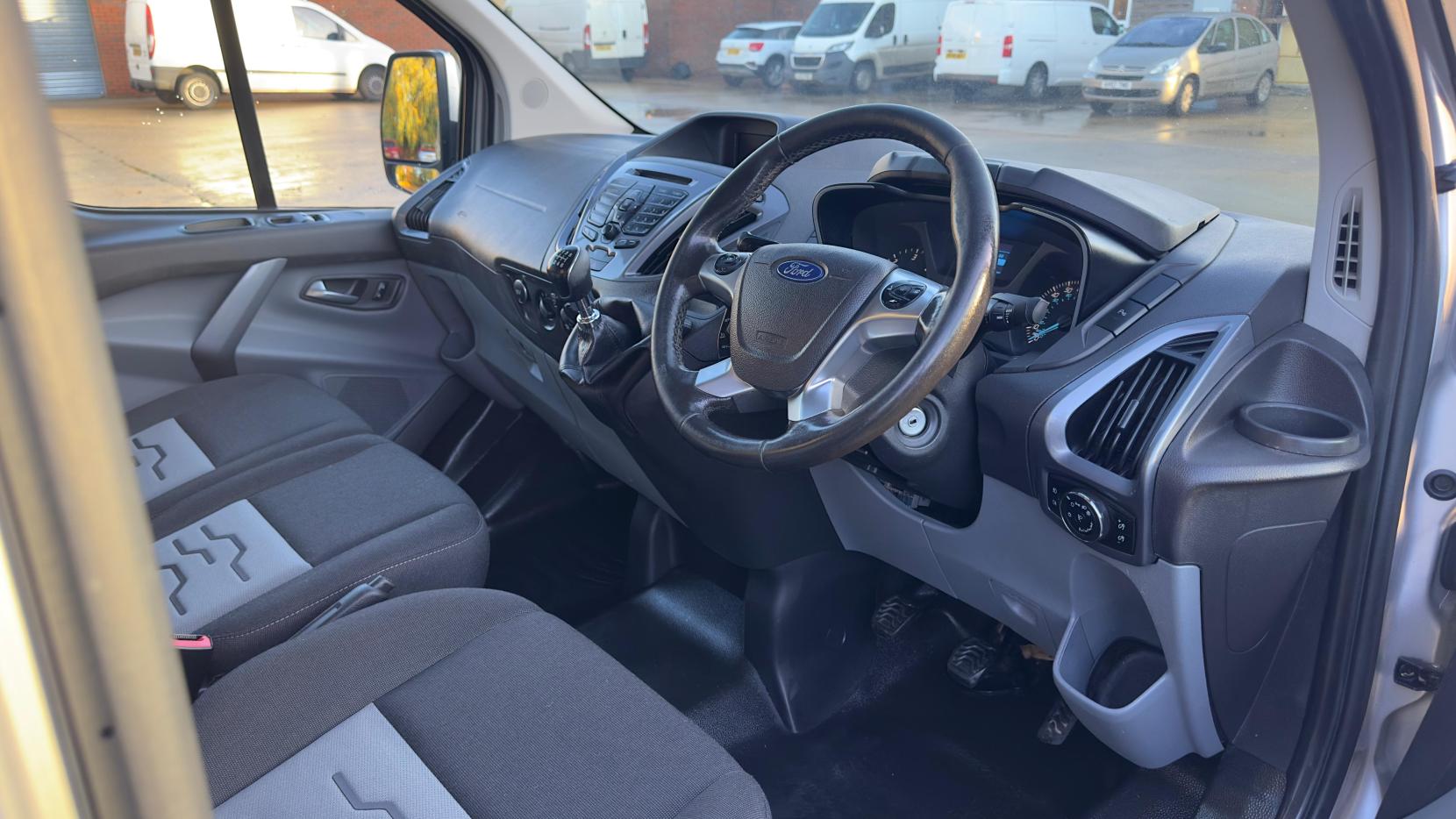 Ford Transit Custom 2.0 TDCi 270 Limited Panel Van 5dr Diesel Manual L1 H1 (157 g/km, 128 bhp)