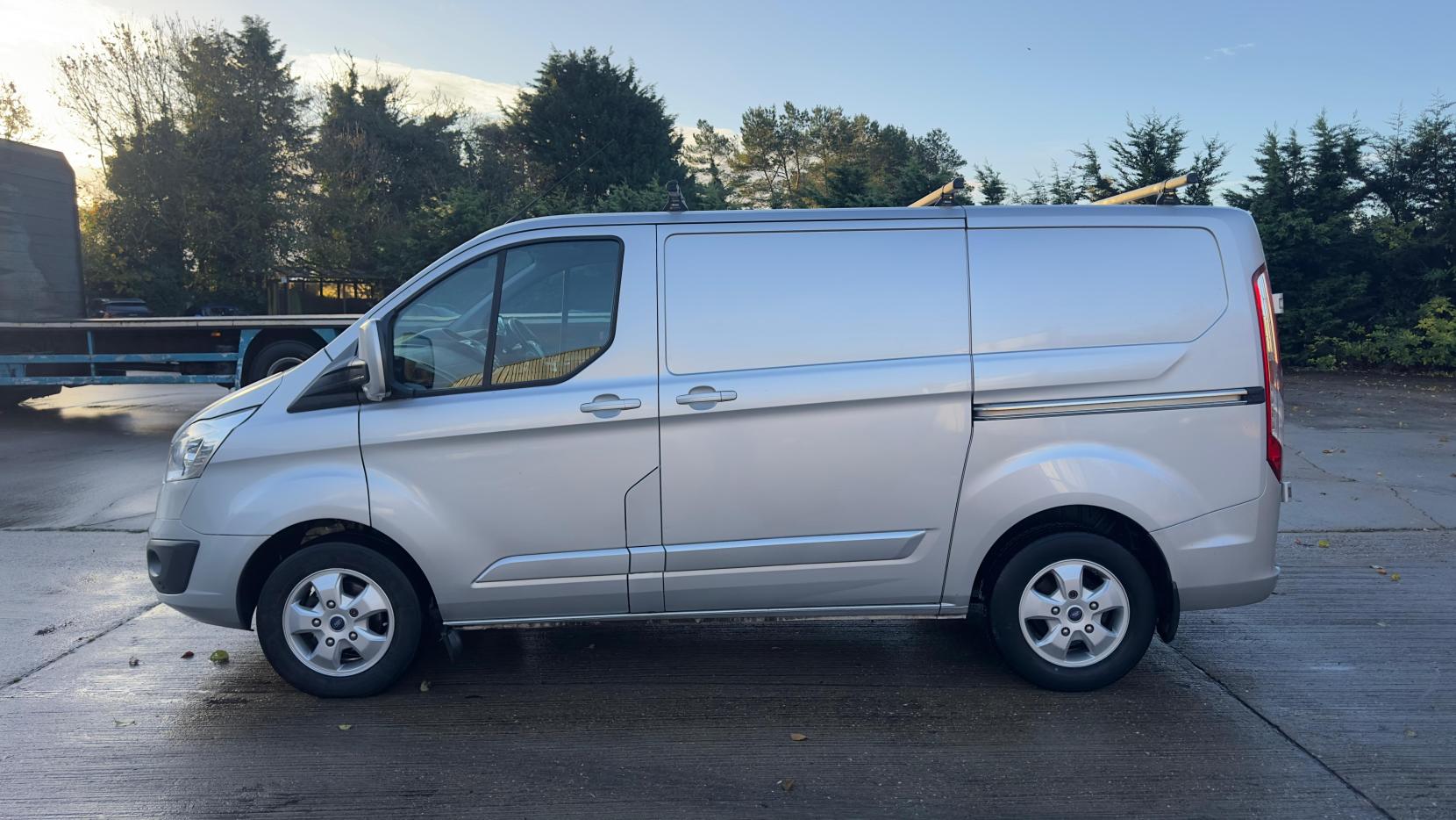 Ford Transit Custom 2.0 TDCi 270 Limited Panel Van 5dr Diesel Manual L1 H1 (157 g/km, 128 bhp)