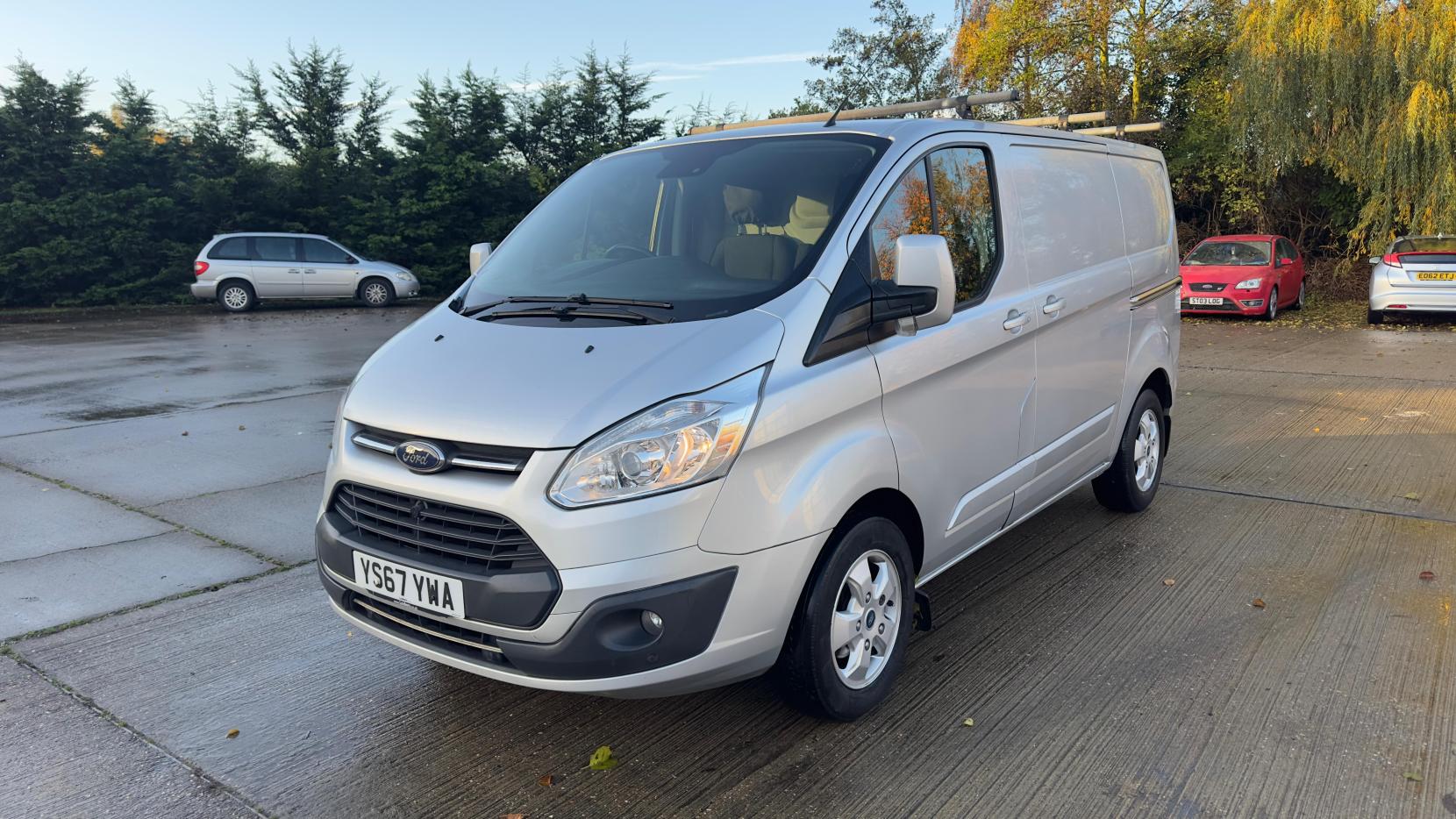 Ford Transit Custom 2.0 TDCi 270 Limited Panel Van 5dr Diesel Manual L1 H1 (157 g/km, 128 bhp)