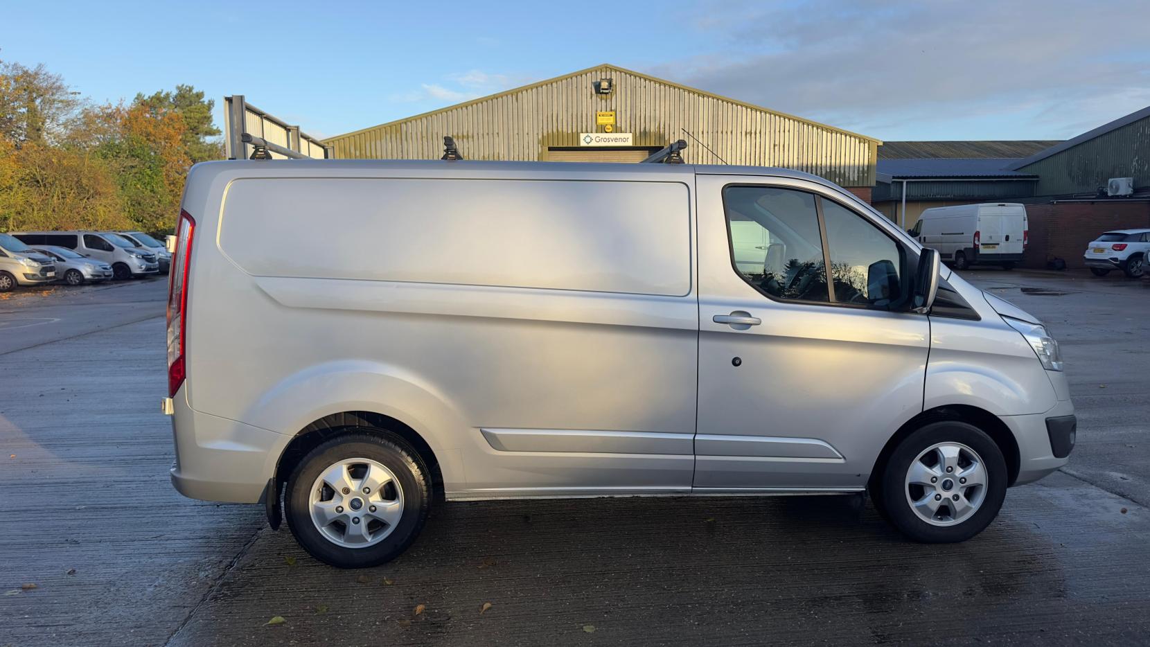 Ford Transit Custom 2.0 TDCi 270 Limited Panel Van 5dr Diesel Manual L1 H1 (157 g/km, 128 bhp)
