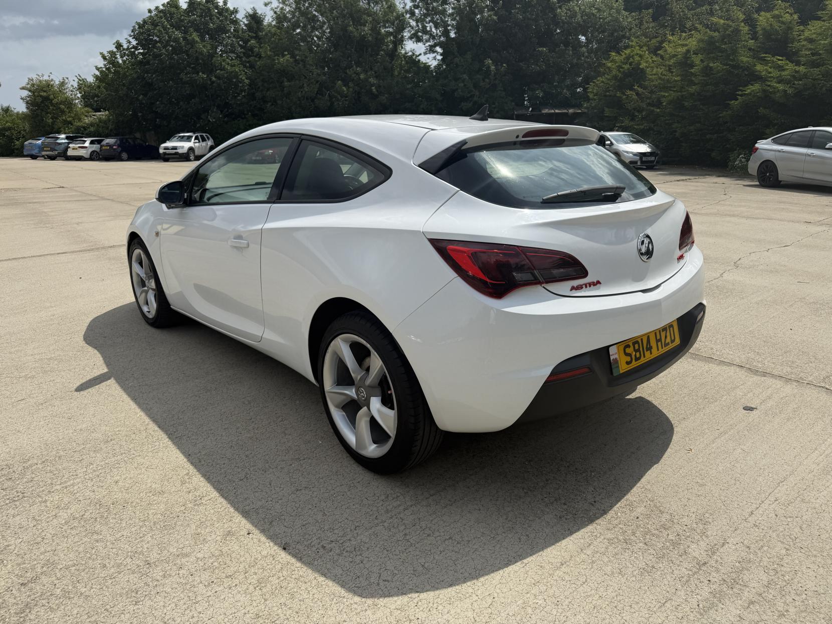 Vauxhall Astra GTC 1.4T GTC 16V Sport Coupe 3dr Petrol Manual Euro 5 (s/s) (120 ps)