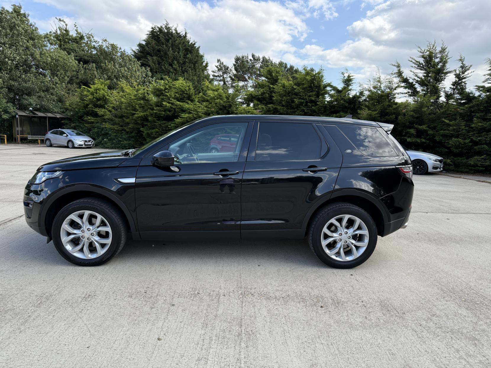 Land Rover Discovery Sport 2.0 TD4 HSE SUV 5dr Diesel Auto 4WD Euro 6 (s/s) (180 ps)