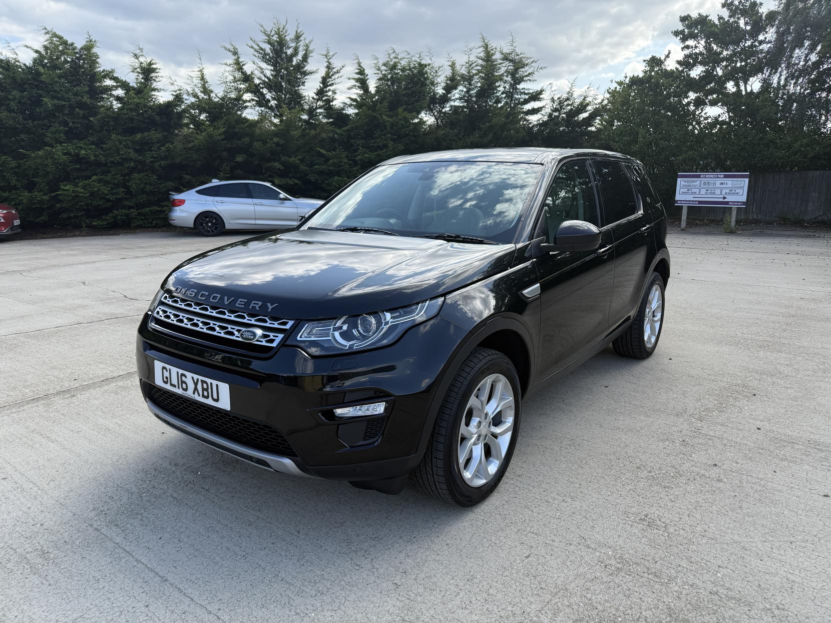 Land Rover Discovery Sport 2.0 TD4 HSE SUV 5dr Diesel Auto 4WD Euro 6 (s/s) (180 ps)