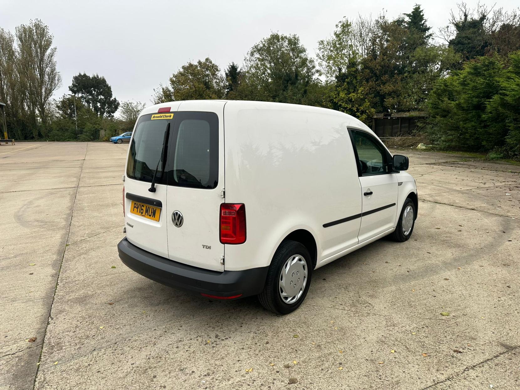 Volkswagen Caddy 1.6 TDI C20 Startline Temperature Controlled 5dr Diesel Manual L1 H1 (149 g/km, 101 bhp)