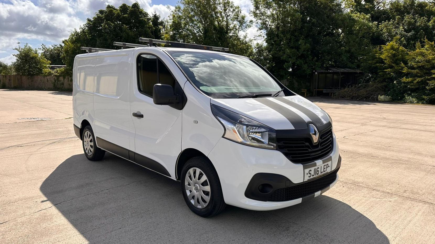 Renault Trafic 1.6 dCi 27 Business+ Panel Van 5dr Diesel Manual SWB Standard Roof Euro 5 (115 ps)