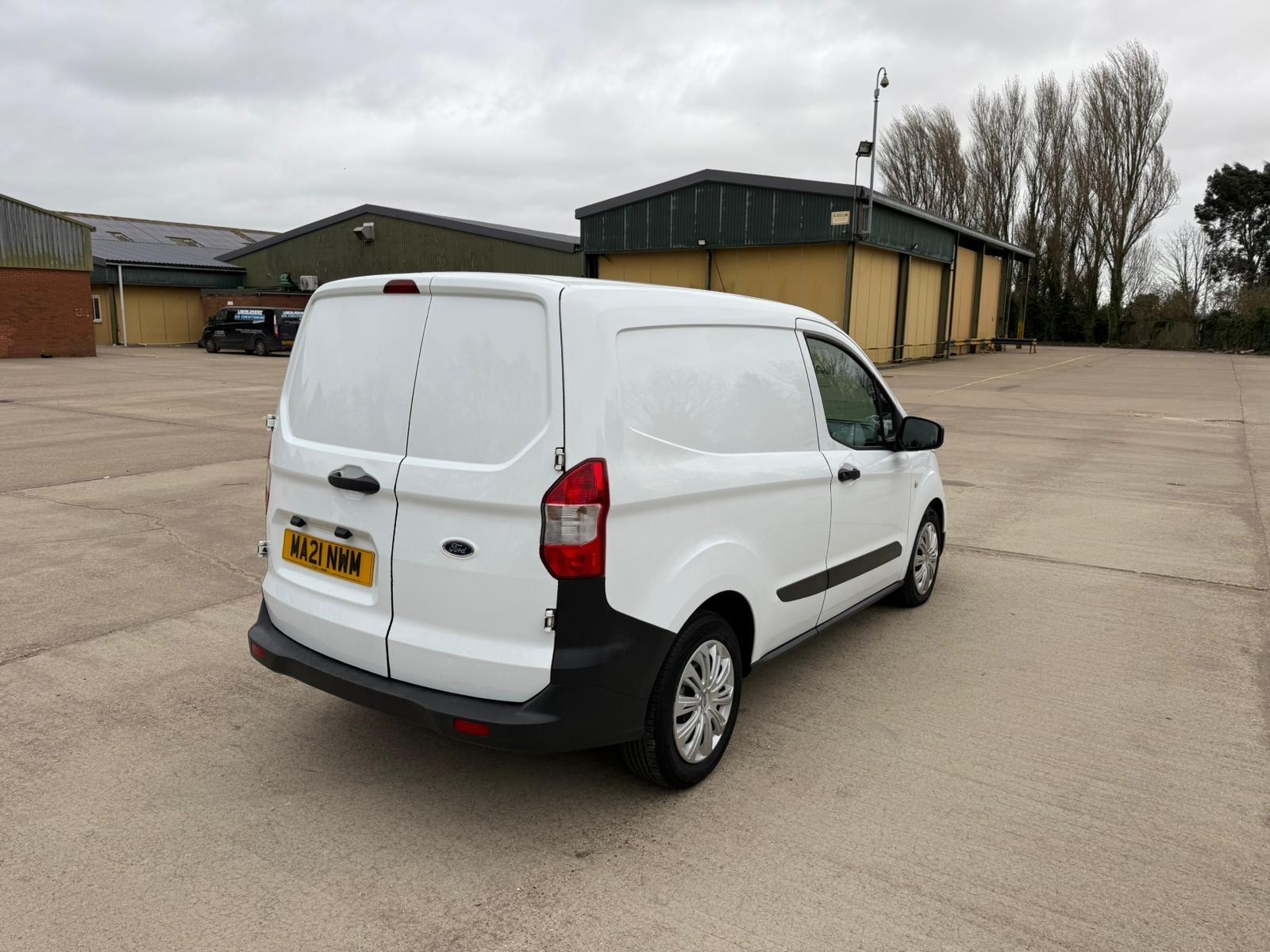 Ford Transit Courier 1.5 TDCi Leader Panel Van 4dr Diesel Manual L1 Euro 6 (s/s) (75 ps)