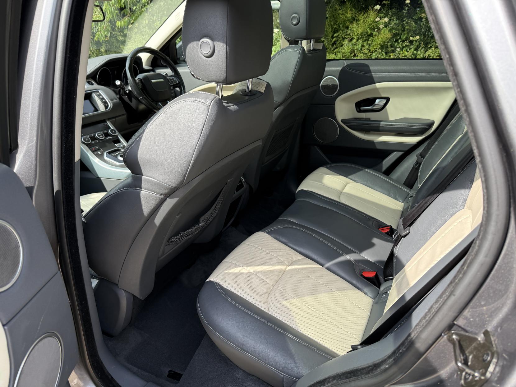 Land Rover Range Rover Evoque 2.0 TD4 SE Tech SUV 5dr Diesel Auto 4WD Euro 6 (s/s) (180 ps)