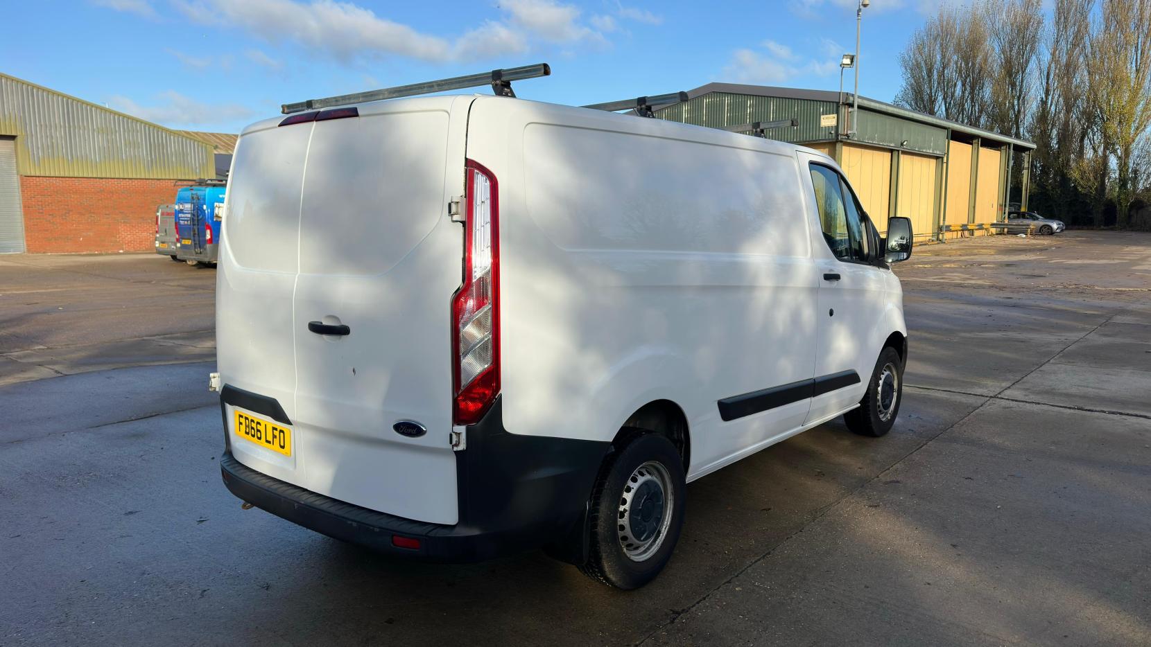 Ford Transit Custom 2.0 TDCi 290 Panel Van 5dr Diesel Manual L1 H1 (163 g/km, 104 bhp)