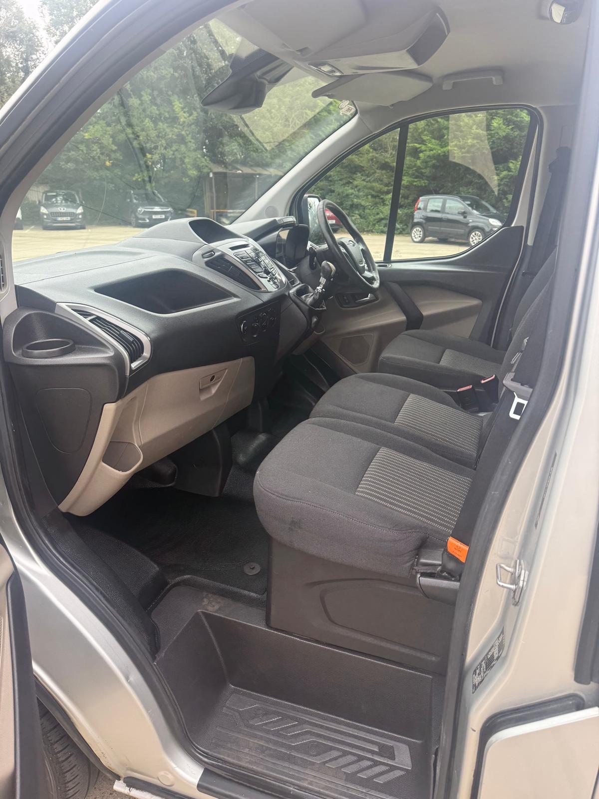 Ford Transit Custom 2.0 TDCi 290 Trend Combi Van 6dr Diesel Manual L1 H1 Crew Cab(161 g/km, 128 bhp)