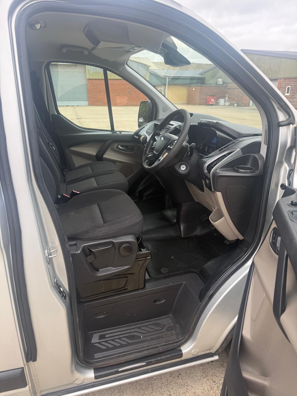 Ford Transit Custom 2.0 TDCi 290 Trend Combi Van 6dr Diesel Manual L1 H1 Crew Cab(161 g/km, 128 bhp)